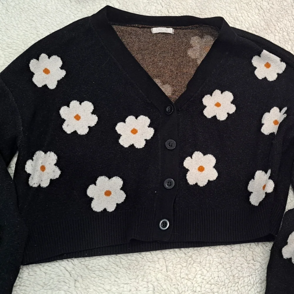 Sweater - Picture 1 of 8
